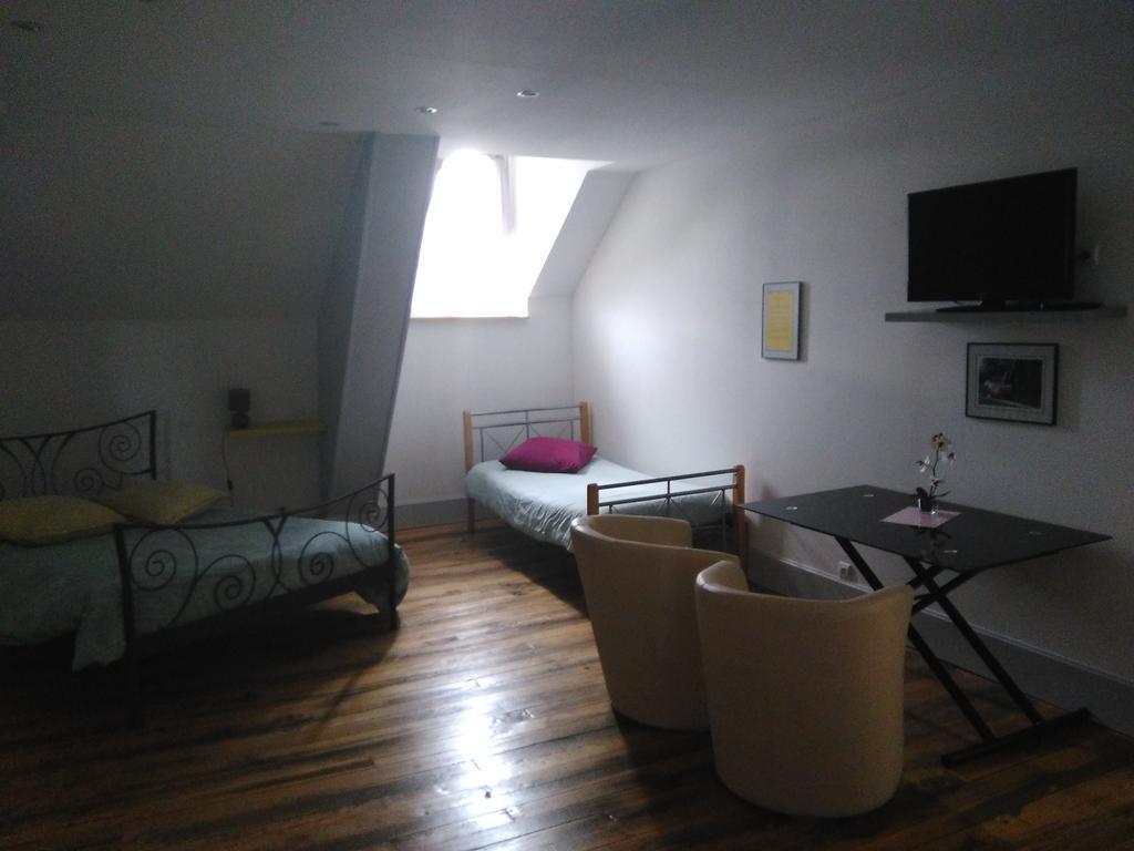 Bed and Breakfast Le Betrot Estissac Экстерьер фото