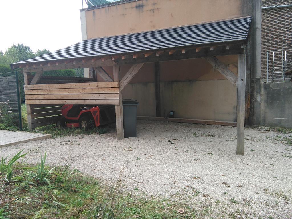 Bed and Breakfast Le Betrot Estissac Экстерьер фото